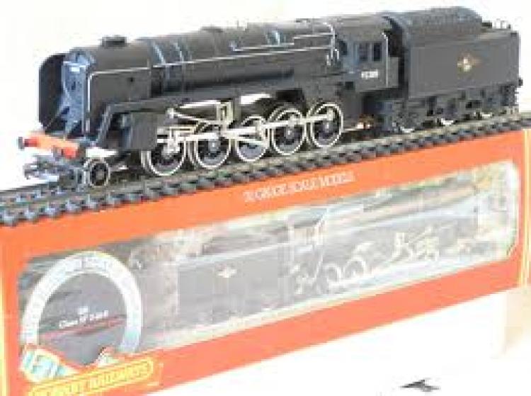 BR Class 9F 2-10-0 , No. 92200 in unlined black. As new. Boxed.