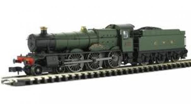 GWR Hall Class 4-6-0 No. 5935 'Norton Hall' with GWR on tender