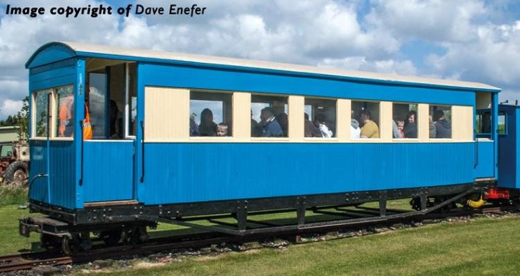 Bachmann - Ashover Bogie Coach (Lincolnshire Coast Light Railway - Blue & Cream) - Pre Order