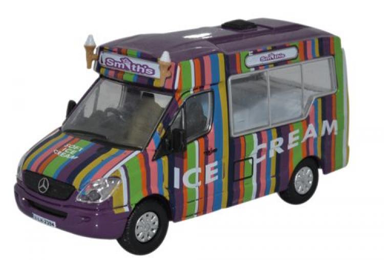 Oxford - Mercedes Whitby Mondial Ice Cream Van - Smiths (Stripes) - Sold Out