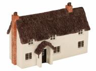 R9724 : The Thatched House R9724 : The Thatched House