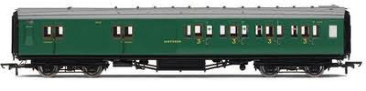 SR Maunsell 4 Compartment Brake 3rd Class #3723 (Malachite Green) - Sold Out