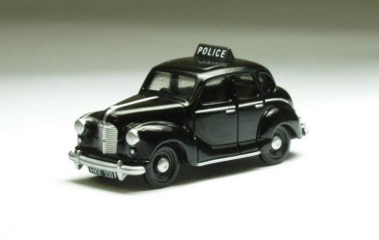 Austin A40 'Devon' 4-door saloon - Police - Black