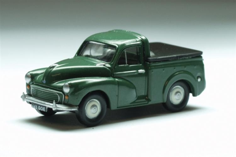 Morris Minor Pick-up, Green with tonneau cover