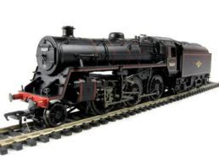 BR Standard Class 4MT 2-6-0 No. 76069 in BR Lined Black, Late Crest with BR1B Tender