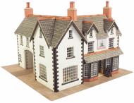PO228 : Coaching Inn - In Stock